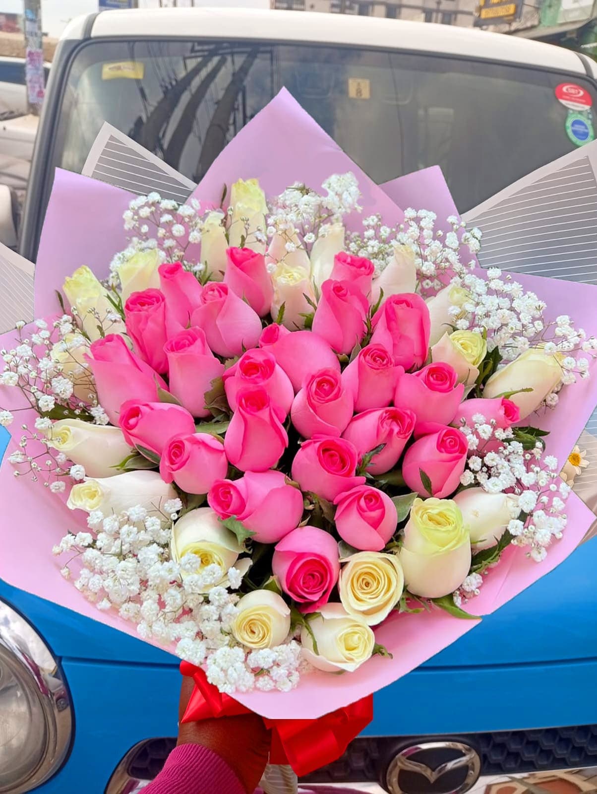 "Charming Pink & White Flower Bouquet – Ideal for Birthdays or Baby Showers – Kitengela & Nairobi – KSh 2800"